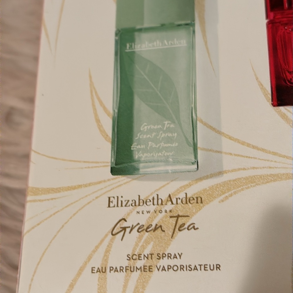 Elizabeth Arden Boxed Set of 3 Fragrances/NWT - Picture 3 of 5